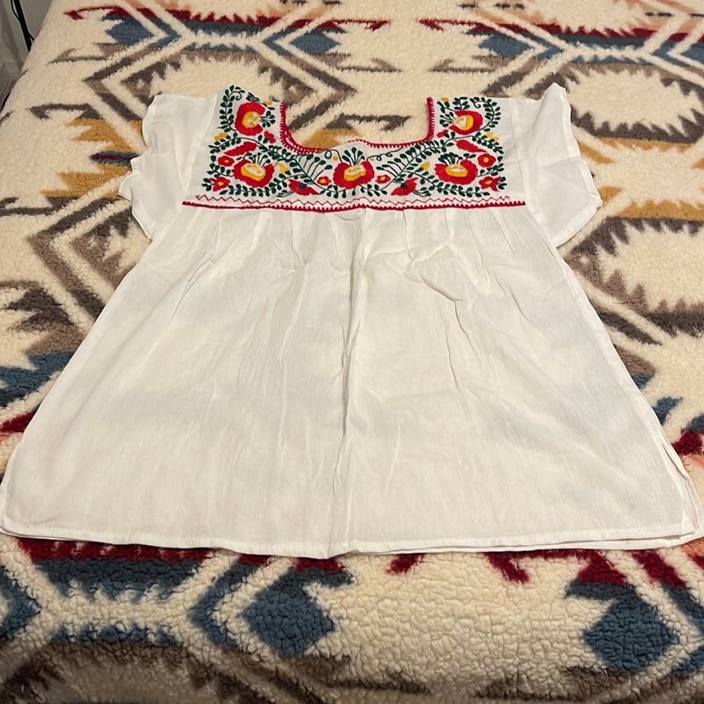 EMBROIDERY Mexican women’s blouse